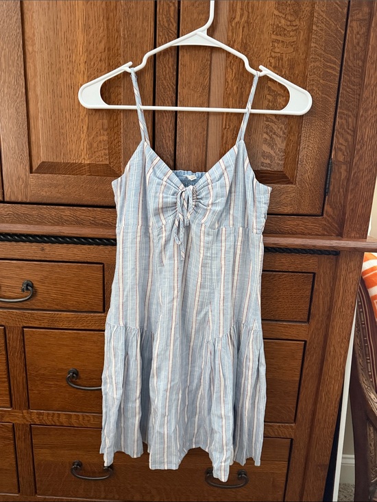 aerie Dresses & Skirts - aerie light blue striped tie-front summer dress